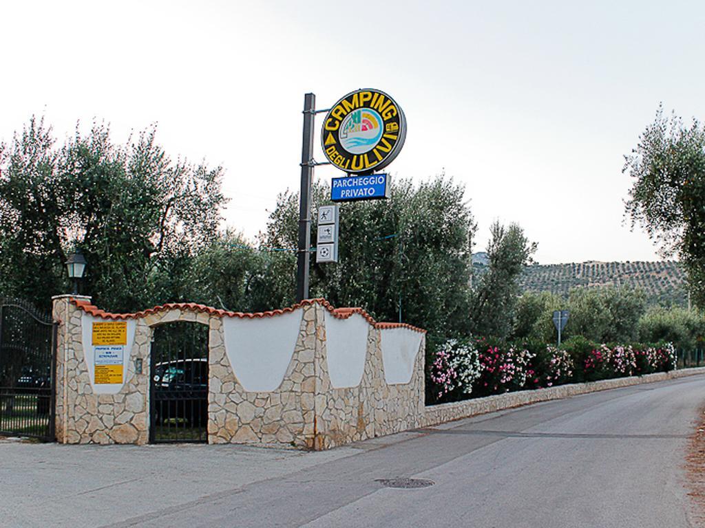 Camping Village Degli Ulivi Mattinata Eksteriør billede