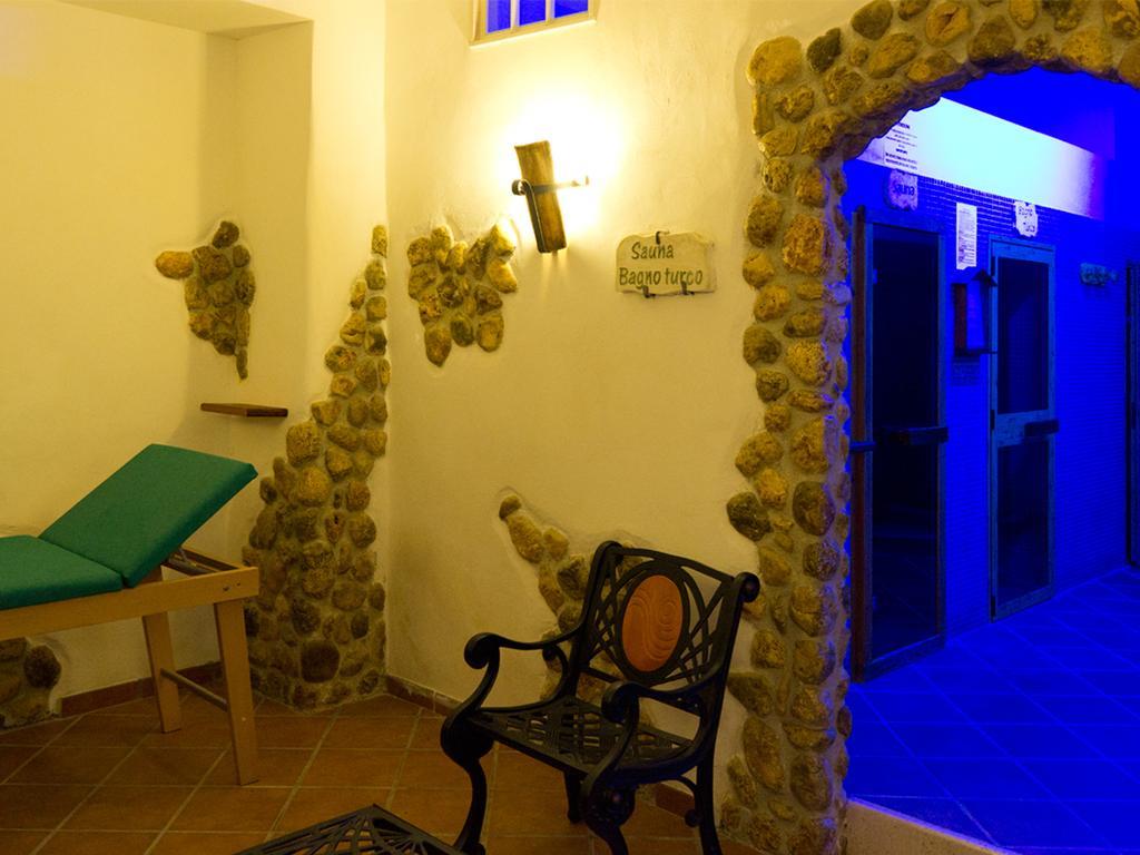 Camping Village Degli Ulivi Mattinata Eksteriør billede