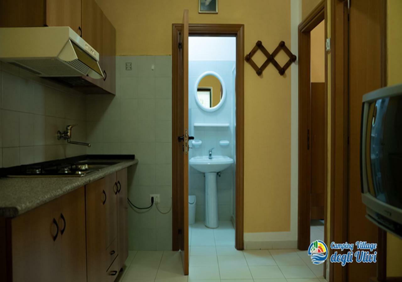 Camping Village Degli Ulivi Mattinata Eksteriør billede