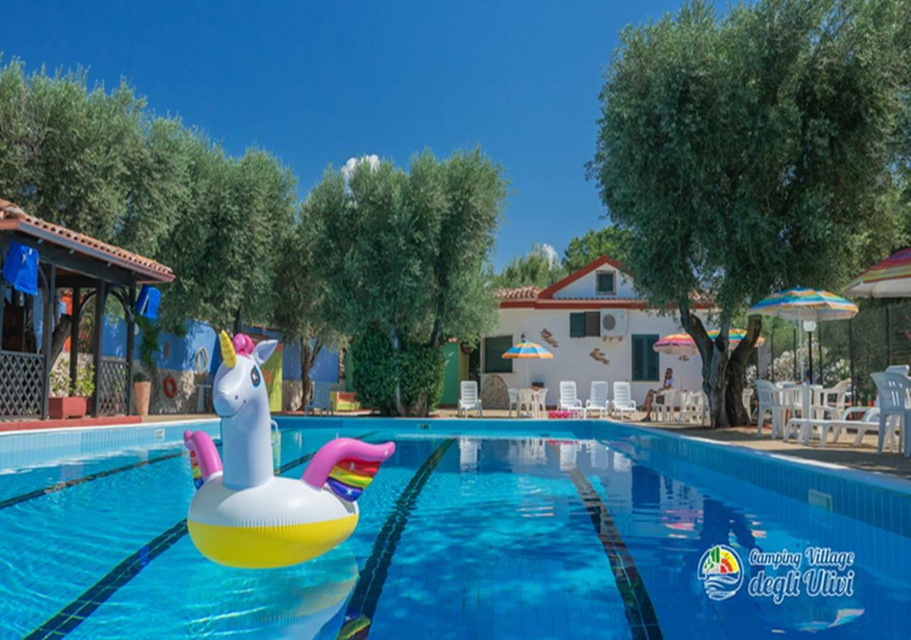 Camping Village Degli Ulivi Mattinata Eksteriør billede